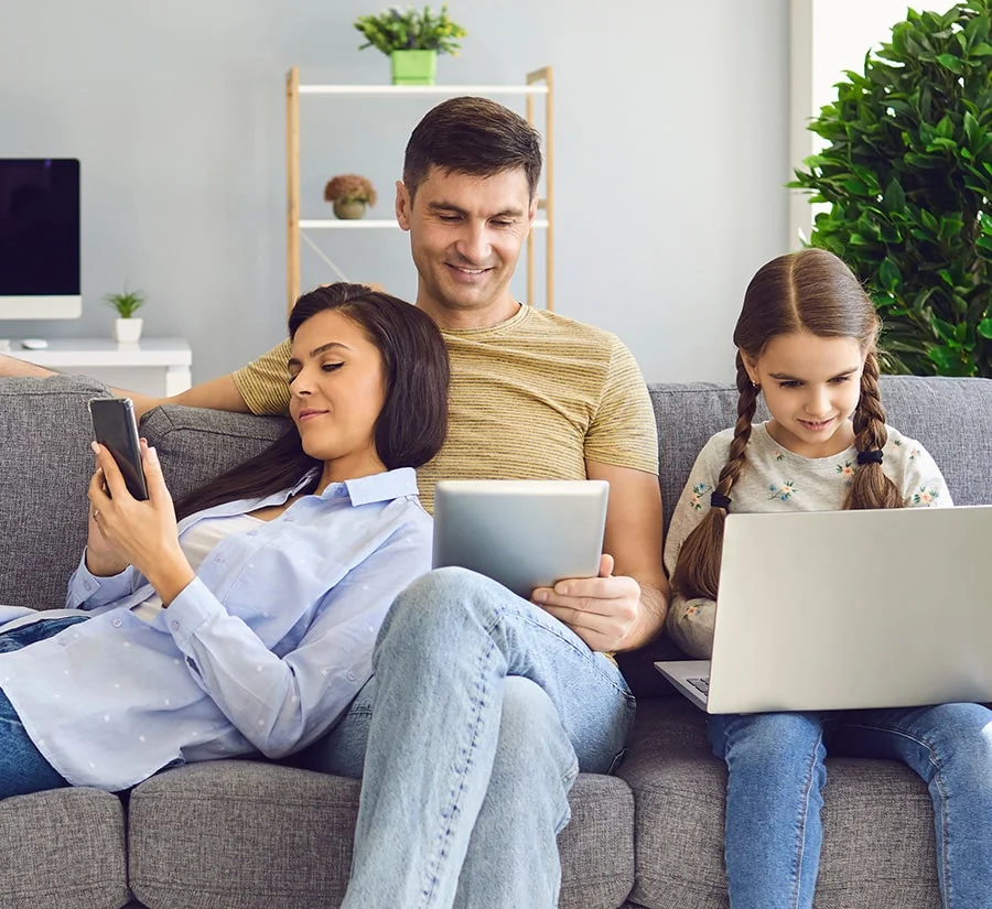 Family using Starlink